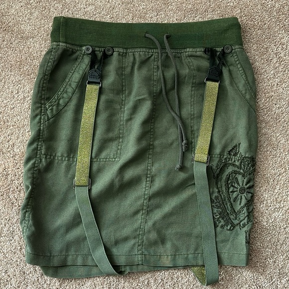 Desigual Dresses & Skirts - Desigual Felobe skirt army hunter green suspenders embroidered 36 4 6 8 medium L